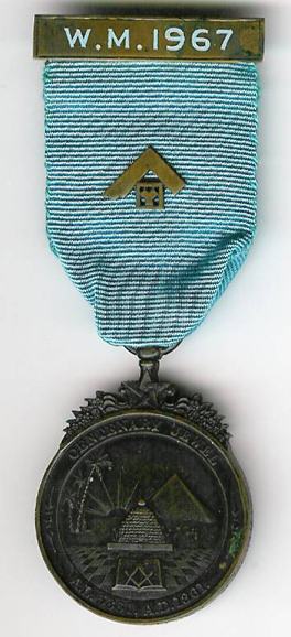 TH455-109 Lodge Industry and Perseverance No. 109 Past Master's/Centenary jewel .-0