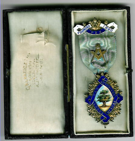 TH451-4094 Old Actonians Lodge No. 4094 Founders Jewel silver.-0